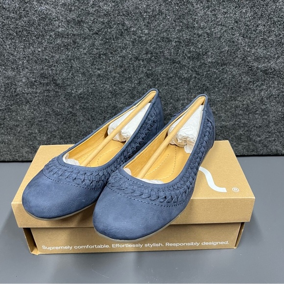 Earth Women's Jett Woven Round Toe Slip-on Dress Flats Size 6.5 - Picture 1 of 15